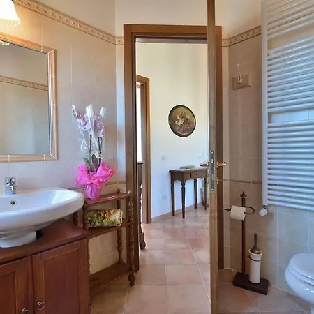 Il Balcone Apartment *